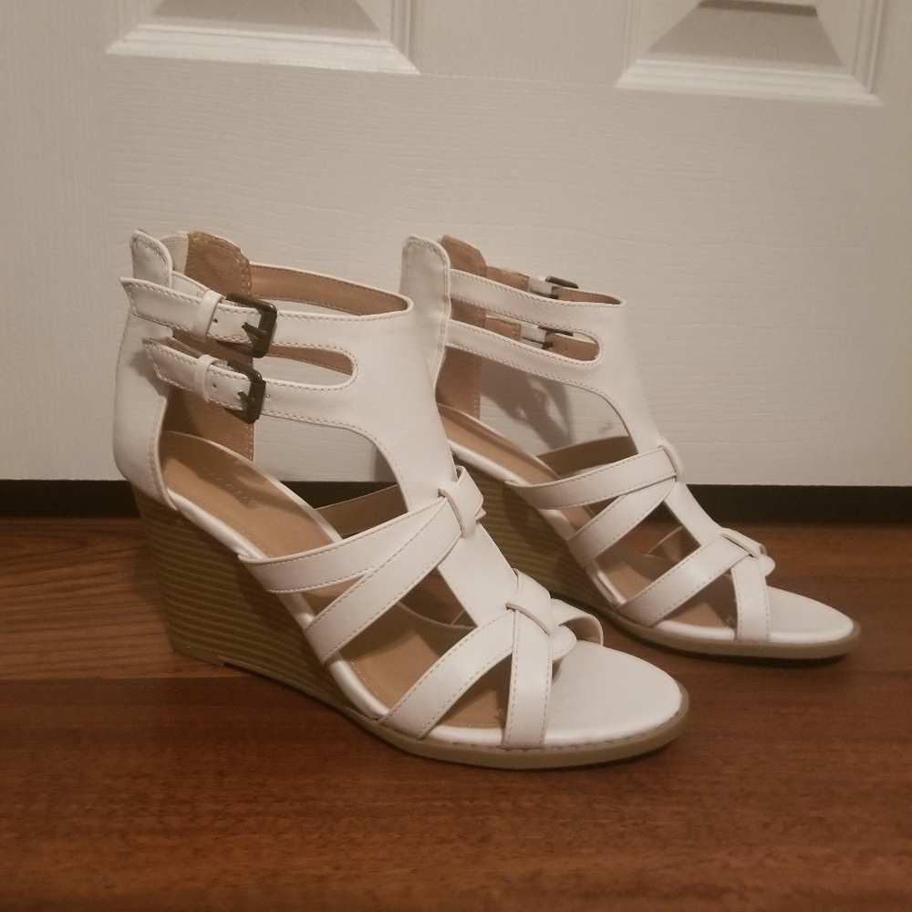 White wedges